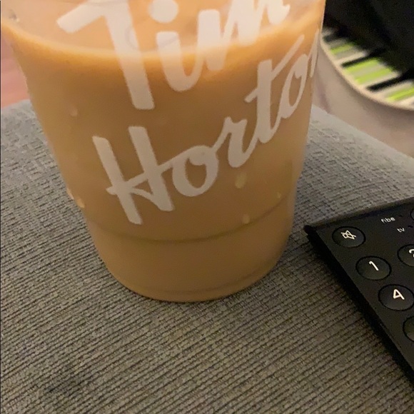 Meet your Posher, Mariana - Picture 1 of 1